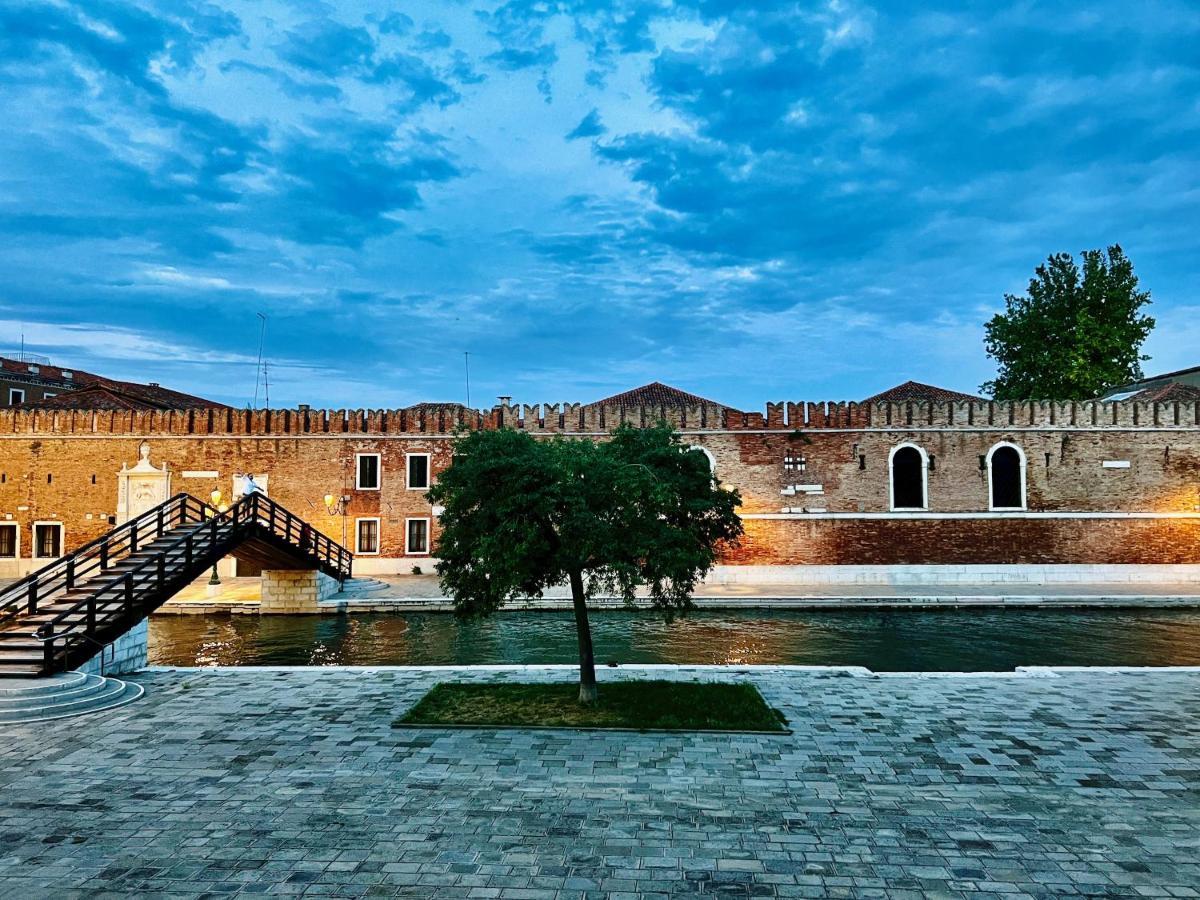 With View In Venice, Arsenale. * Venetië